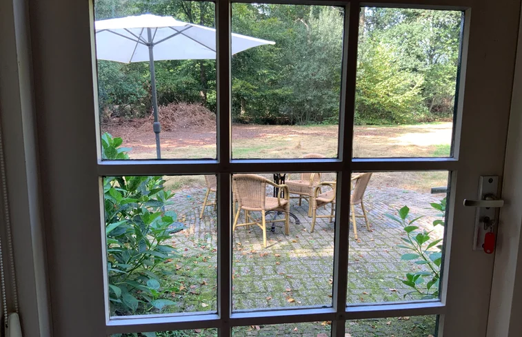 rotate=0,width=757,height=489,fit=cover%20%284%29